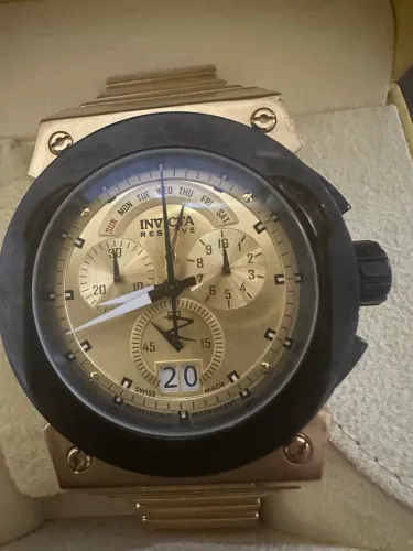 Relógio invicta akula suíço