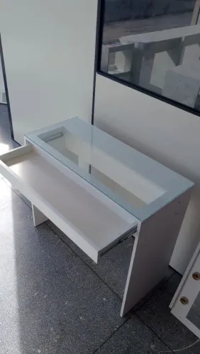 Mesa Gavetão com Tampo de Vidro