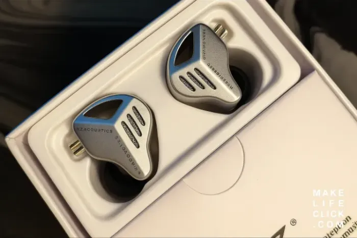 FONE KZ ZVX - COM MICROFONE - GAMER, LIVE E STREAM - ORIGINAL, NOVO E LACRADO