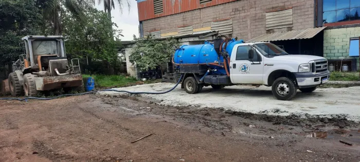Limpa Fossa e desentupimento