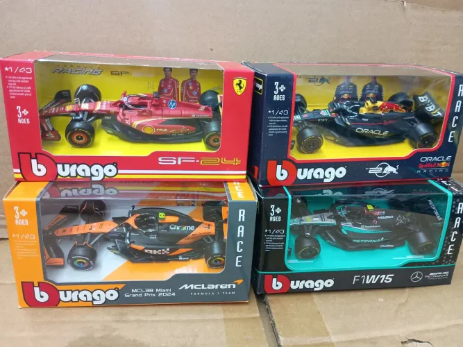 Carros de corrida F1 Burago em escala 1/43