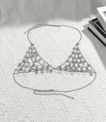 Top de corrente com estrelas