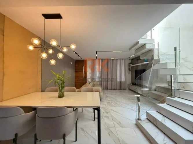 Casa Geminada Duplex Alto Padrão Próxima à Lagoa da Pampulha