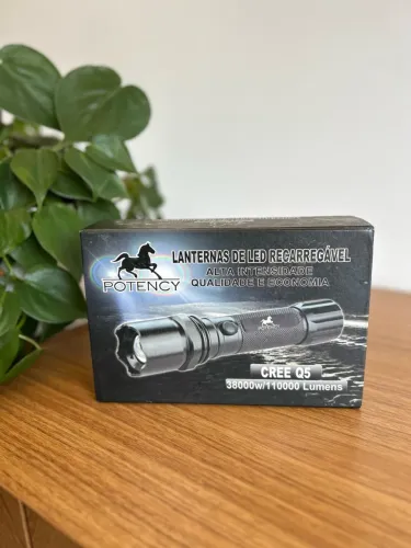 Lanterna de LED recarregável Potency CREE
