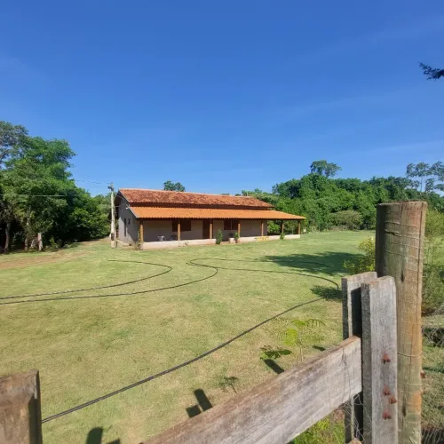 VENDE- Sítio 9,68 ha 10 km de Uberaba sentido BR-427 saída Água Comprida