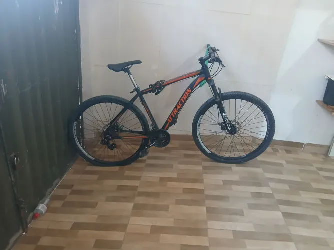 Vendo bicicleta aro 29 attraction