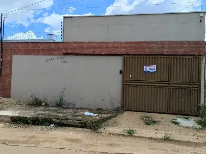 Vende - se está casa quitada no Bairro Cidade Jardim, Parauapebas/PA