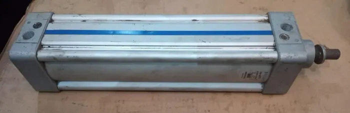 Cilindro pneumatico Microiso 100 x 350mm curso