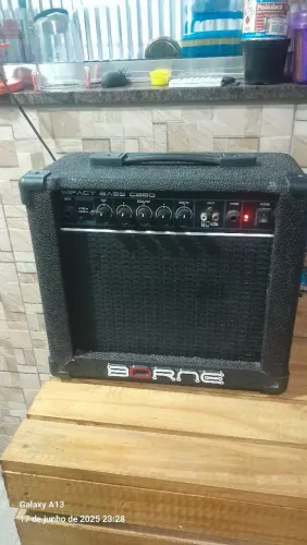 Amplificador Borne Impact Bass CB60