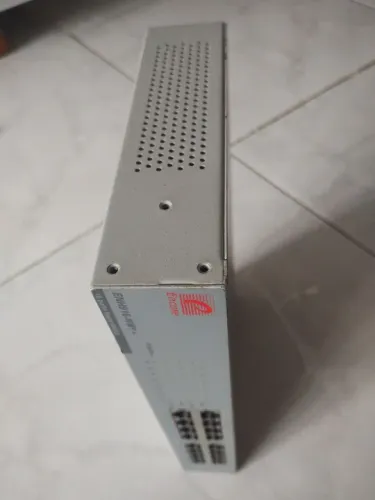 Switch Encore 16 portas modelo ENH916-NWY +