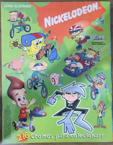 Álbum Nickelodeon com 77 figurinhas