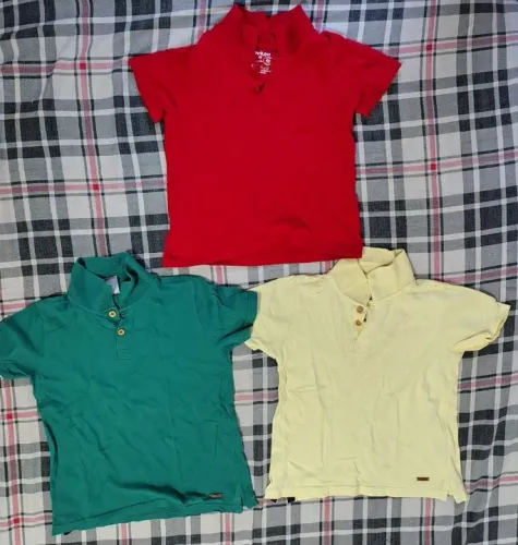 3 Camisetas polo infantil - verde, vermelha e amarela 