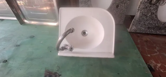 Pia lavabo em resina