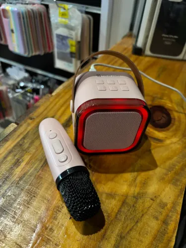 Caixa de Som Bt com Dois Microfones