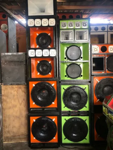 Caixas de som colunas