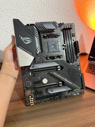 X570 ROG Strix AM4 | Envio OLX Pay | Aceito Cartão | Entrego