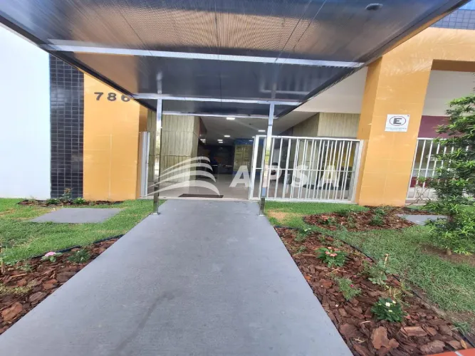 SALA COMERCIAL NO CAMINHO DAS ÁRVORES LOCALIZADA EDF. TANCREDO NEVES TRADE CENTER,COMPOSTA