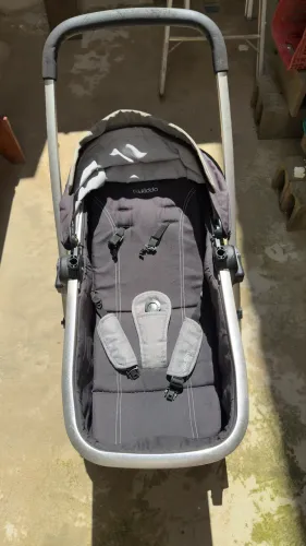 Carrinho de bebê