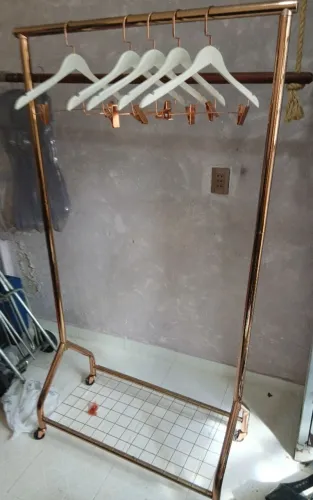 Arara Tok Stok