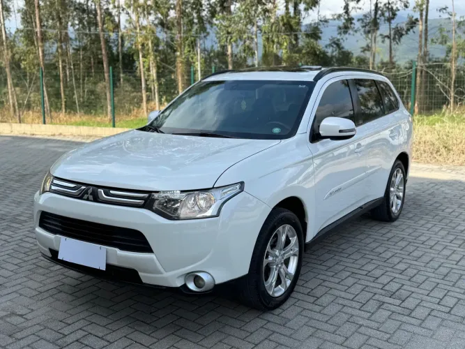 Mitsubishi Outlander 2.0 16V 160cv Aut. 2015