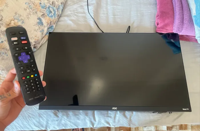 Tv AOC SMART ROKU 32 POLEGADAS