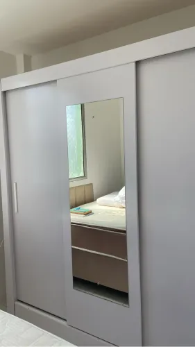 Vende-se guarda roupa de casal