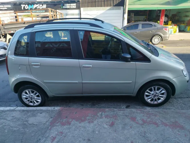 Fiat Idea ELX 1.4 MPI Fire Flex 8V 5P 2010