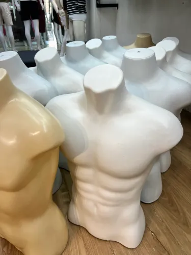 Bustos masculinos
