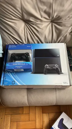 PlayStation 4 novo 