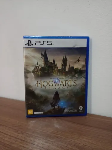Jogo Hogwarts Legacy Ps5 Novo Lacrado com Detalhe no Encarte
