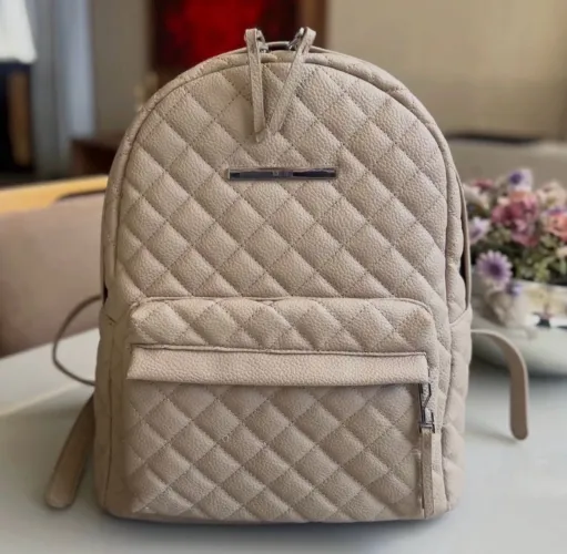 Mochila Santa Lolla Original sem uso