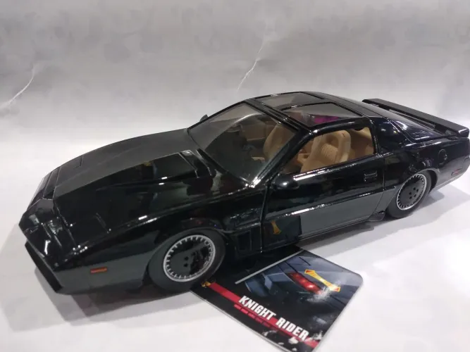 Miniatura Super máquina K.I.T.T. Jada 1:24 Pontiac Firebird 1982