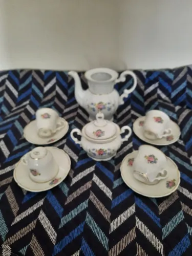 Conjunto Café Antigo Porcelana Real Filete Ouro Flores - 10 Pçs<br>