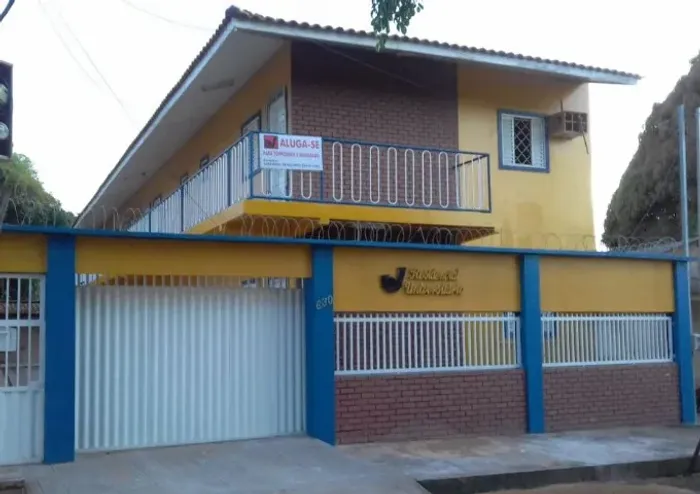 APARTAMENTO RESIDENCIAL UNIVERSITÁRIO: Rua Maravilha nº 630 - Bairro Floresta