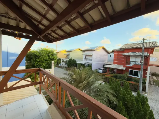 Casa Duplex à Venda em Condomínio Fechado  Stella Maris | 3 quartos