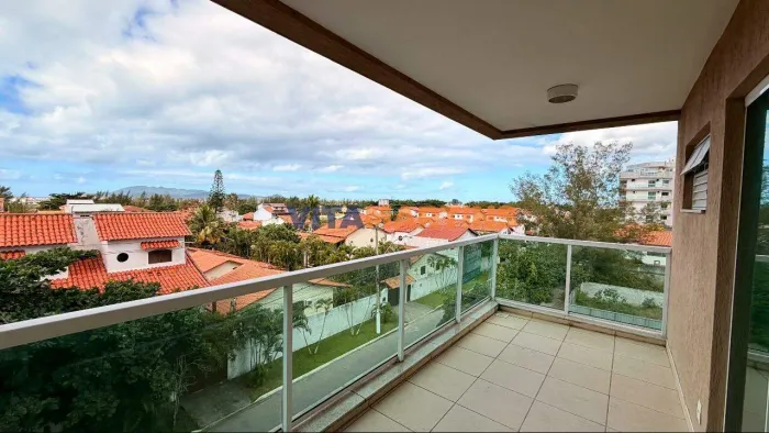 Apartamento de 3 quartos (1 suíte) com vista livre e sol da manhã a venda no Braga em Cabo
