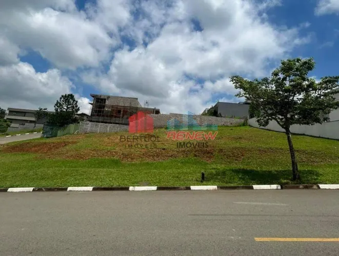 Terreno em condomínio à venda Condomínio Residencial Villa Lombarda em Valinhos