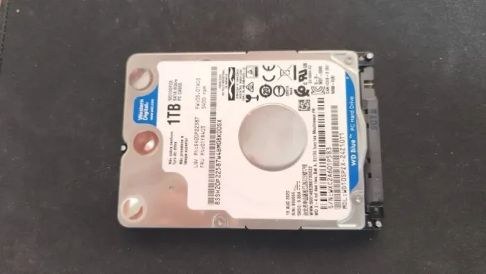 HD Western Digital 1TB SATA 2,5" - Pouco Uso - SMART Saudável