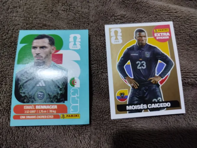 Vendo 2 figurinhas copa 26