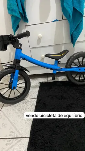 Vendo bicicleta de equilíbrio