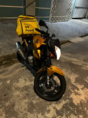CB 300 R 