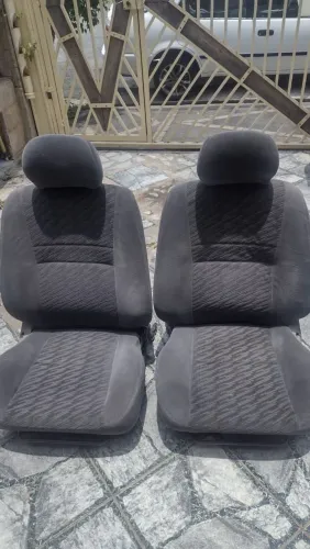 Bancos de toyota corolla 2001