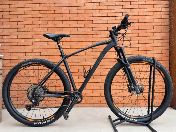 Oggi MTB Big Wheel 7.4 Aro 29 Quadro 19 Shimano SLX - Apenas 700 km