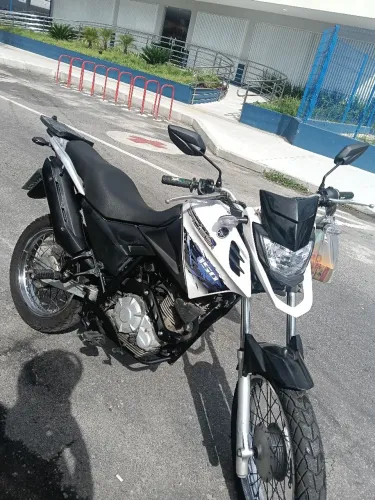 Vendo ou troco por carro em dia