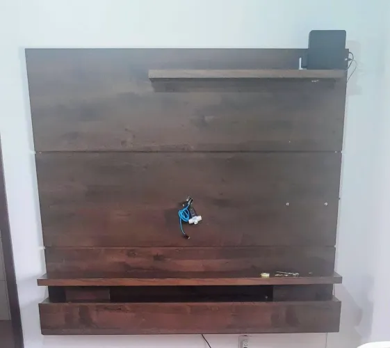 Painel de tv suspenso 