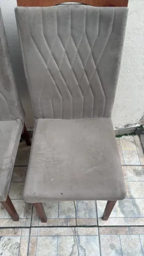 Cadeiras estofadas