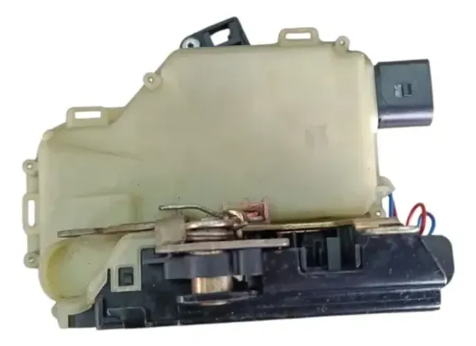 Fechadura Porta Dianteira Esquerda Vw Golf 1999 2006