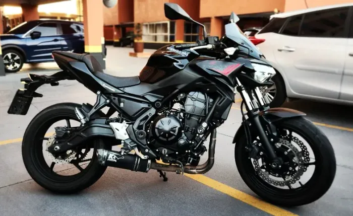Kawasaki Z650 21/21