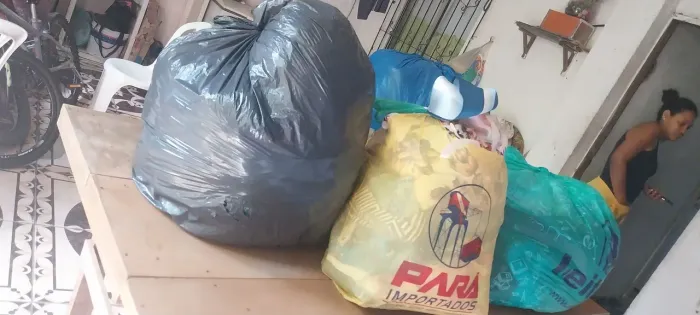 ROUPAS PARA BRECHO