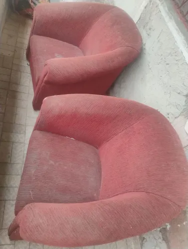 2 Poltrona simples 50 reais